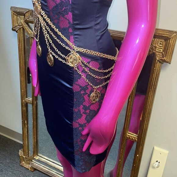 Rubber Ducky satin like sexy peekaboo lace dress - Picture 3 of 11